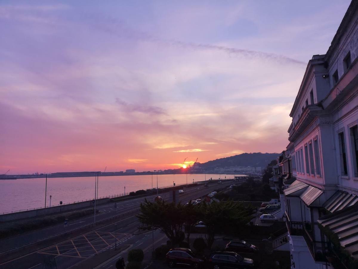 Whole Flat Next To Dover Port With Parking Εξωτερικό φωτογραφία